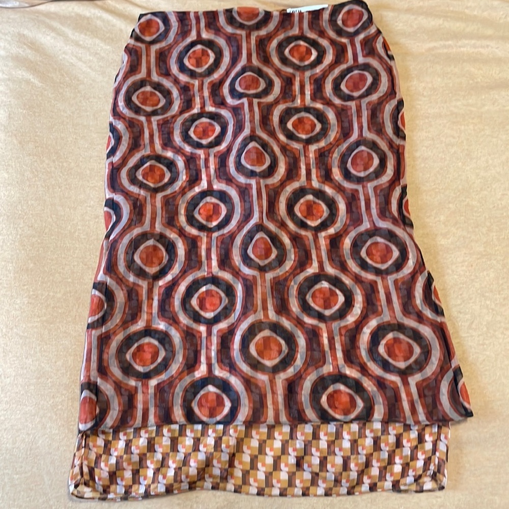 Great  condition Zara midi skirt. Only worn once!